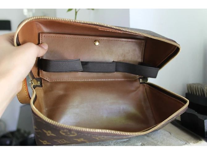 Louis Vuitton Monogramm-Canvas-Schuhbedarfstasche Braun - Ansicht 5