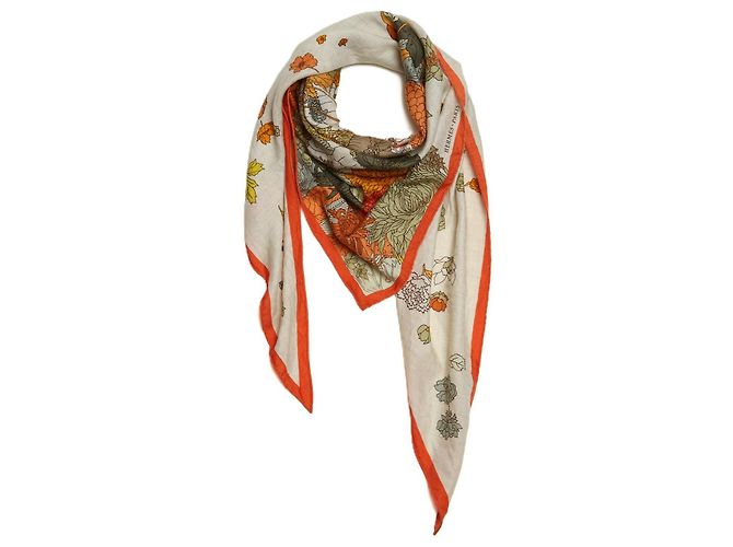 Hermès 2025 Chale Maxi Triángulo Bata Ligera Bufanda de Seda de Cachemira Multicolor - vista 4