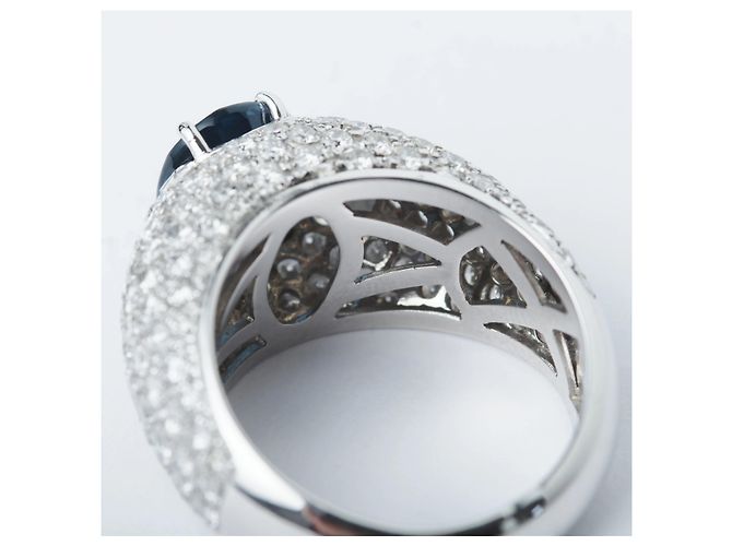 Autre Marque Anel de Safira e Diamantes Pavé Oval – Ouro Branco - vista 3