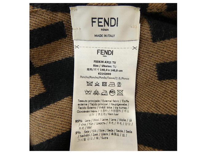 Fendi FXX636 A3Q1 Capa de Lana Negro Beige - vista 3