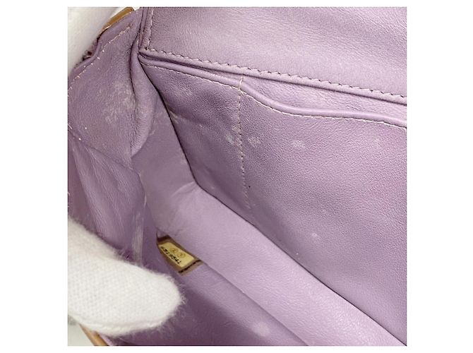 Bolsa de Ombro Chanel Chocobar em Couro Patente Bege - vista 11