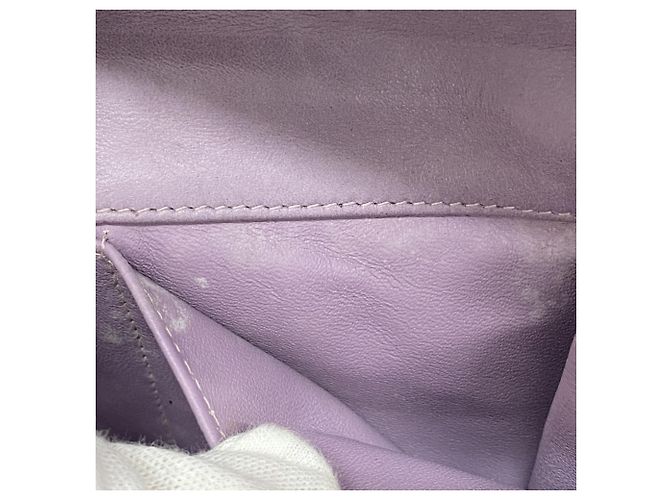 Bolsa de Ombro Chanel Chocobar em Couro Patente Bege - vista 9