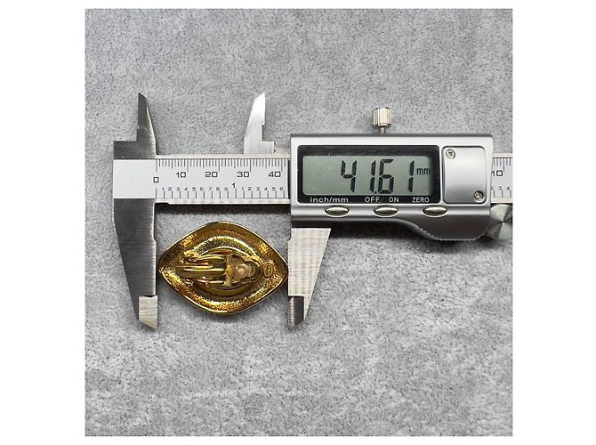 Orecchini a clip in tono oro Chanel Coco Mark 97P D'oro - vista 11