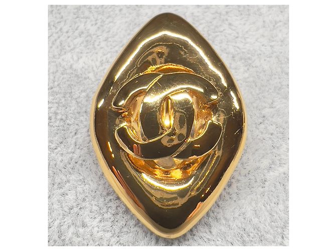 Orecchini a clip in tono oro Chanel Coco Mark 97P D'oro - vista 4