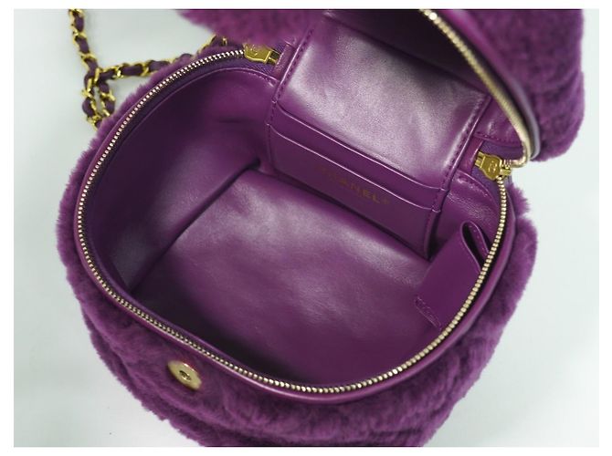 Chanel Coconing Vanity Case con Manico Superiore in Shearling Trapuntato Piccolo Porpora - vista 4