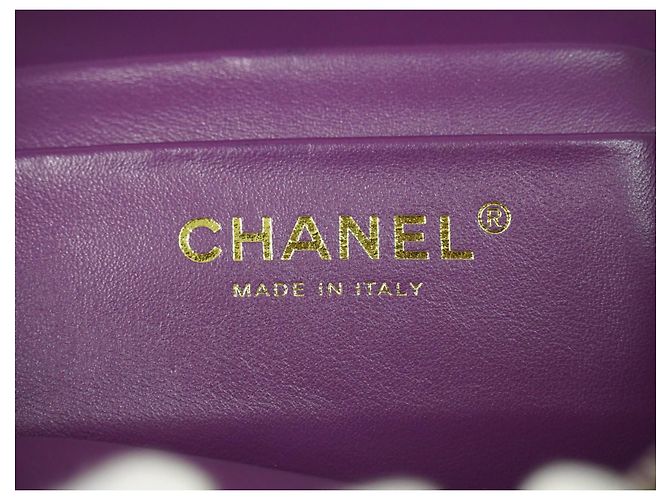 Chanel Coconing Vanity Case con Manico Superiore in Shearling Trapuntato Piccolo Porpora - vista 5
