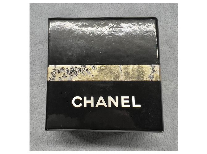 Orecchini a clip in pietra verde Gripoix 2071 di Chanel D'oro - vista 11