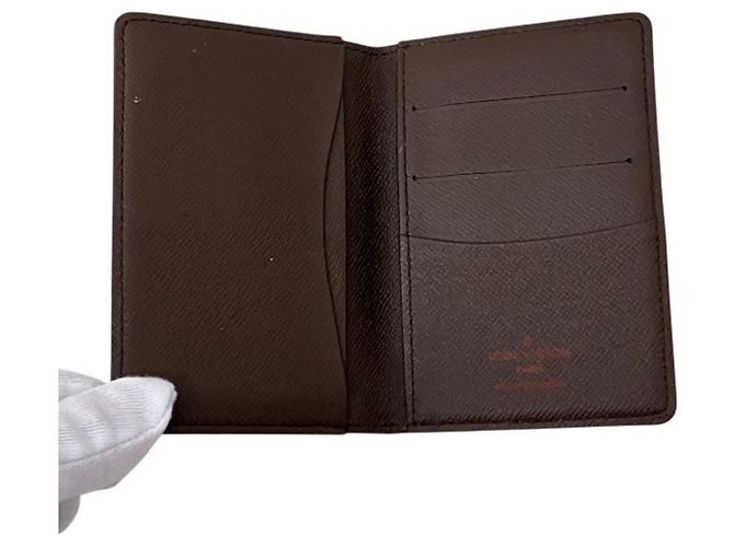 Organizer Capa de passaporte em canvas Damier Louis Vuitton Marrom - vista 3