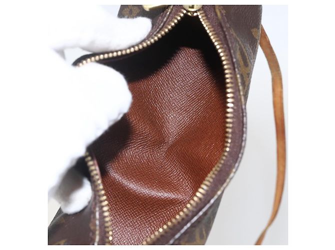 LOUIS VUITTON Pochette Papillon Monogramma LV Auth 157370 - vista 12