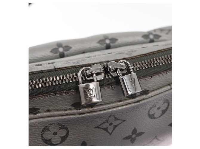 LOUIS VUITTON Borsa Messenger PM Monogram Reflect Argento M43859 LV Auth bs31079 - vista 18