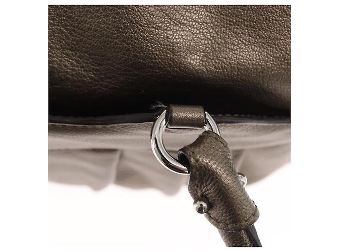 Borsa a mano Gancini in pelle Salvatore Ferragamo oro argento Auth 160099 - vista 15