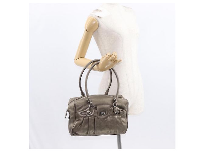Borsa a mano Gancini in pelle Salvatore Ferragamo oro argento Auth 160099 - vista 22