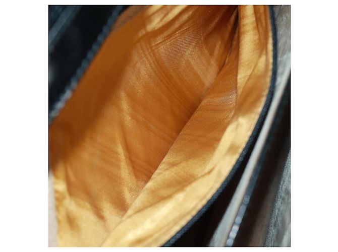 Borsa a Mano GUCCI Bamboo Smalto 2 vie Nero Oro 015 1046 3304 Auth bs32052 - vista 27