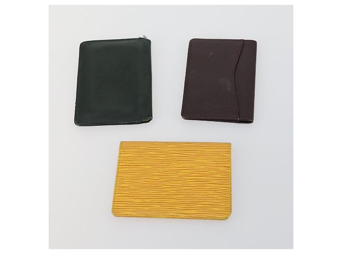LOUIS VUITTON Epi Key Case 8 sets Red Yellow black LV Auth 160332 - view 3