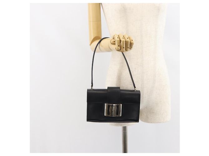 Borsa a mano Vala in pelle nera e argento di Salvatore Ferragamo Auth 160107 Nero - vista 22