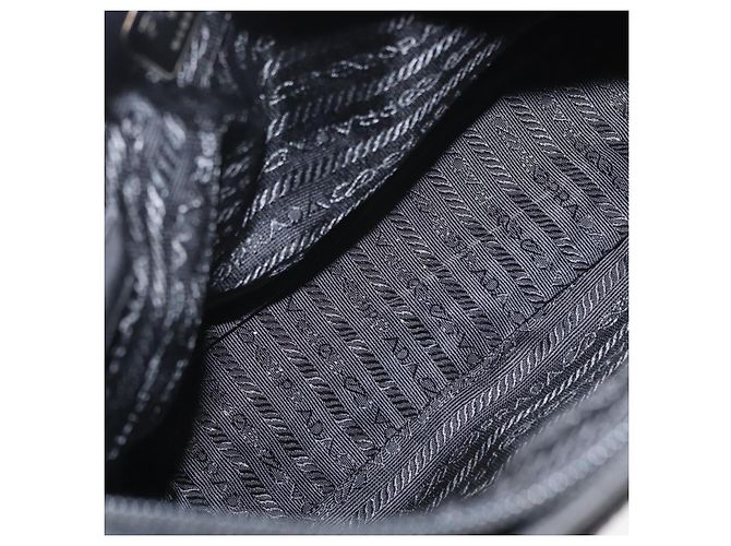 Borsa Tote Prada in nylon nero argento Auth gh1544 - vista 10