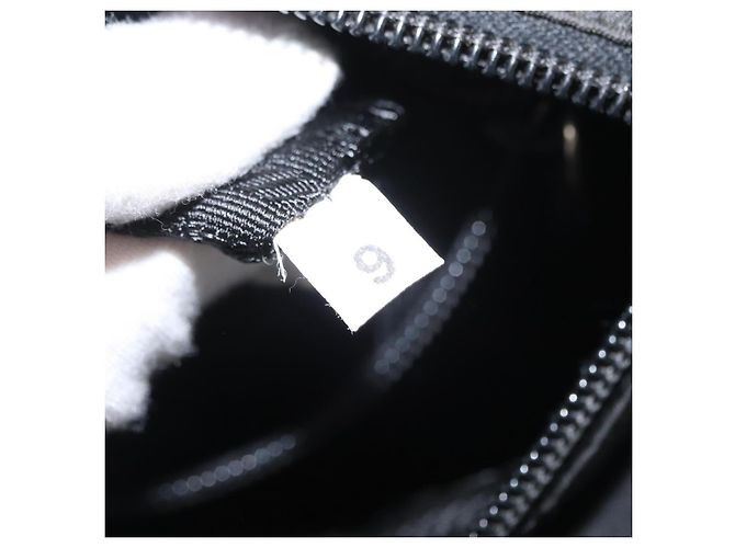 Borsa Tote Prada in nylon nero argento Auth gh1544 - vista 11