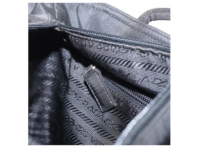 Borsa Tote Prada in nylon nero argento Auth gh1544 - vista 22