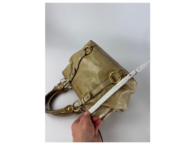 Vintage Miu Miu 2Way Lederhandtasche Gold - Ansicht 13