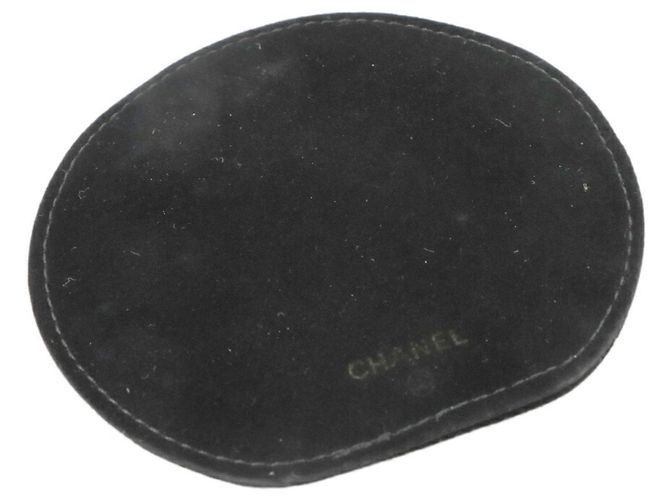 Chanel Red Grained Calfskin Jewelry Case - view 9