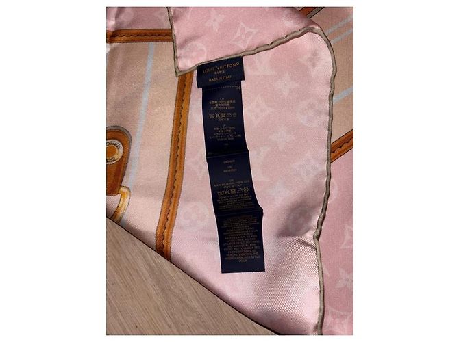Louis Vuitton Il mio Neverfull 90 quadrato/foulard Rosa Beige Marrone chiaro - vista 10