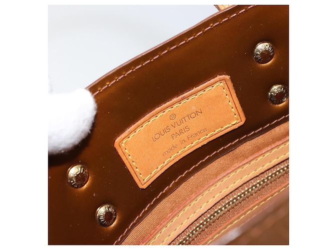 Louis Vuitton Reade Handbag Monogram Vernis PM Brown - view 6