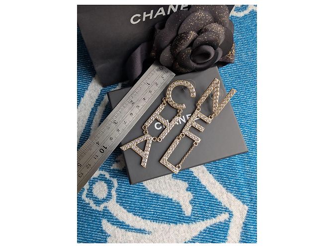 Chanel Orecchini in cristallo lettera GHW B21V CHA NEL D'oro - vista 14