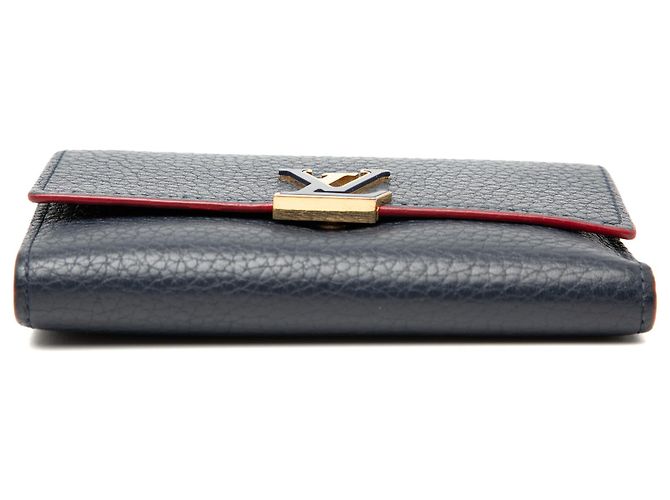 Billetera compacta Capucines en taurillon azul Louis Vuitton Azul marino - vista 3
