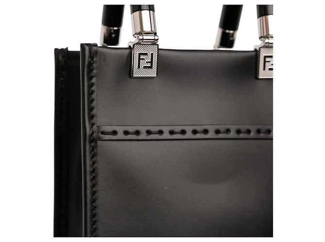 Fendi Mini Borsa Sunshine Shopper in Pelle Nera Nero - vista 9