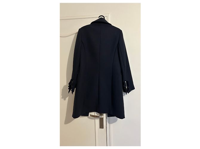 Abrigo Moschino para Mujer en Muy Buen Estado - vista 3