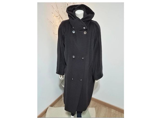 Casaco Max Mara Weekend Modelo PAONE em Muito Bom Estado - vista 3