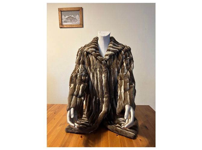 Autre Marque Chaqueta de Mujer Sin Marca en Muy Buen Estado - vista 2