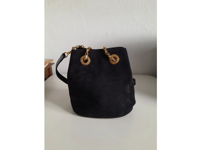 Céline Vintage Eimer Tasche aus schwarzem Wildleder, roter Coir-Innenraum - Ansicht 2