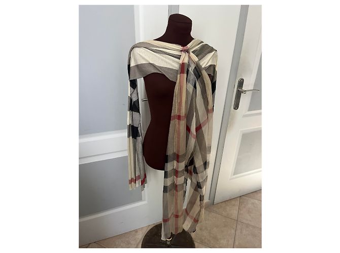 Bufanda/Echarpe Burberry para Mujer en Buen Estado - vista 3