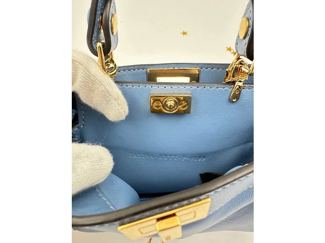 Fendi Nano Peekaboo – Pelle Azzurra Blu Blu chiaro - vista 2
