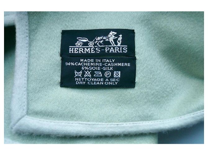 Hermès HERMES Etole cachemire Léopard de Ceyland vert de gris céladon avec étiquette - vue 5