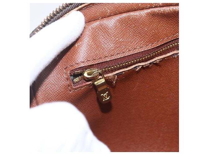 LOUIS VUITTON Clutch Marly Dragonne GM Monogram M51825 LV Auth 159390 Monogramma - vista 21