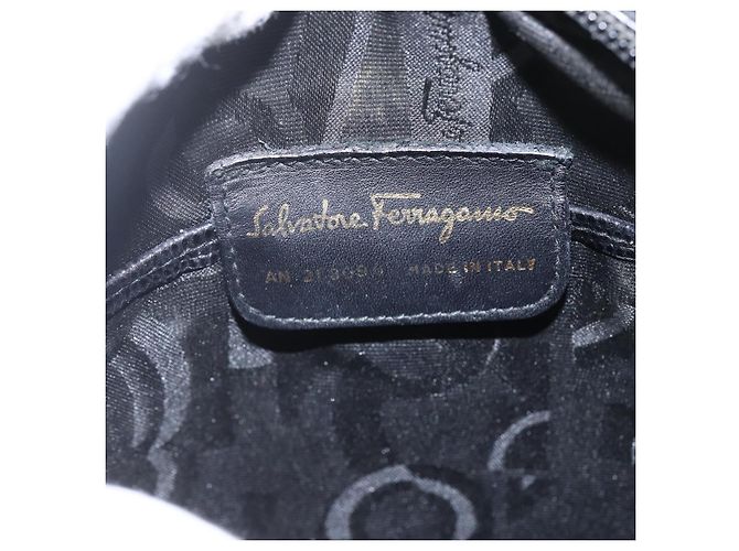 Borsa a Spalla Salvatore Ferragamo in Pelle Nera e Oro Auth ka1281 Nero D'oro - vista 12