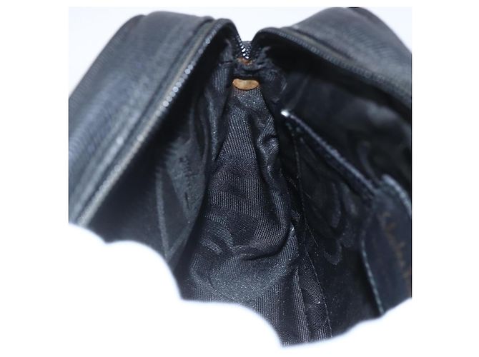 Borsa a Spalla Salvatore Ferragamo in Pelle Nera e Oro Auth ka1281 Nero D'oro - vista 18