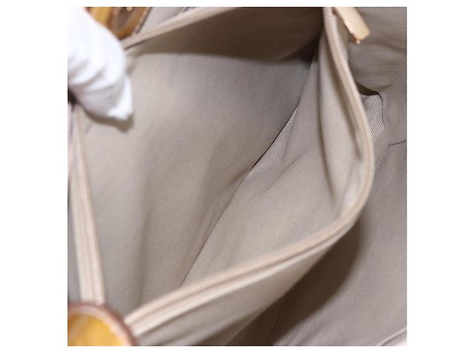 Borsa Vala in smalto giallo oro Salvatore Ferragamo Auth am10303 - vista 21