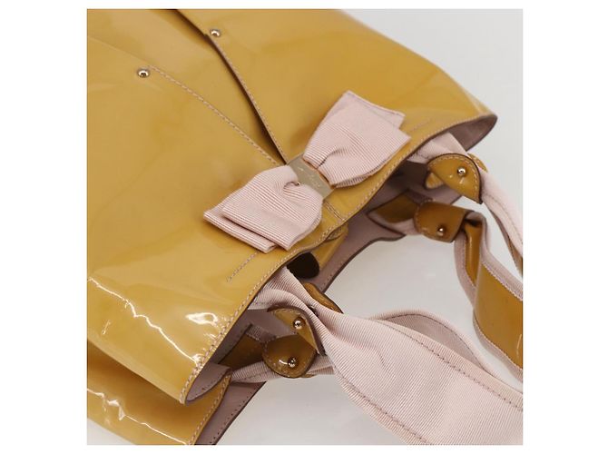 Borsa Vala in smalto giallo oro Salvatore Ferragamo Auth am10303 - vista 6