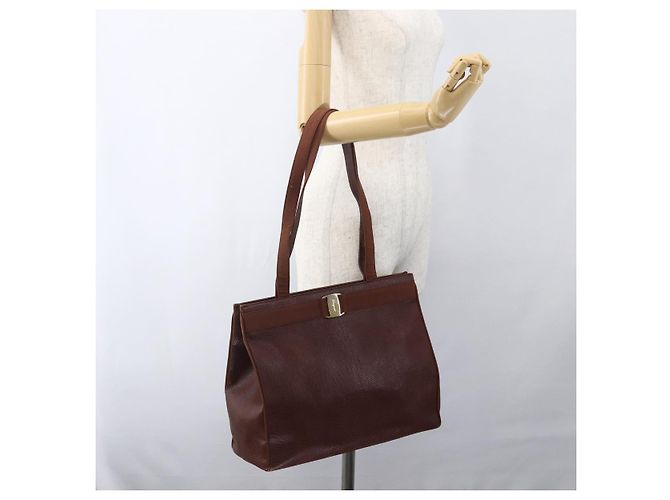 Borsa a Spalla Vala in Pelle Marrone Oro Salvatore Ferragamo Auth ka1378 D'oro - vista 21