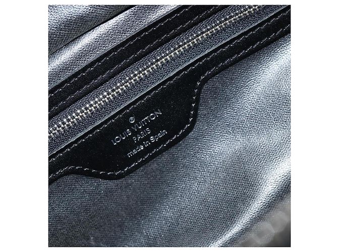 LOUIS VUITTON Clutch Taiga Parana Épicea M30754 LV Auth 159347 - vista 17