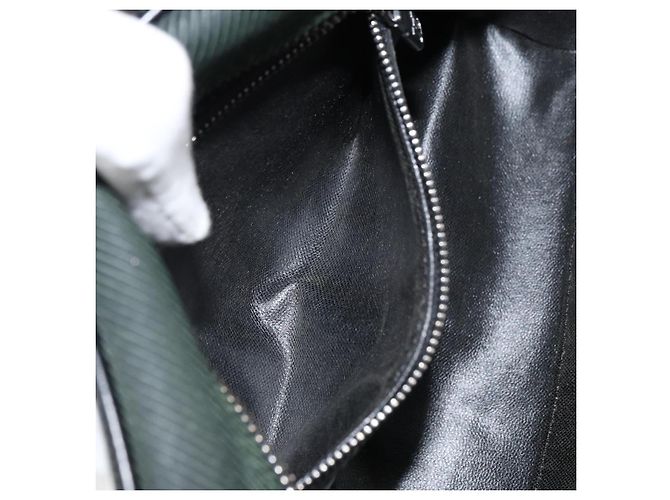 LOUIS VUITTON Clutch Taiga Parana Épicea M30754 LV Auth 159347 - vista 21