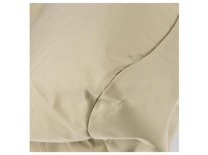 Borsa a mano Vala in nylon beige e argento di Salvatore Ferragamo Auth 159394 - vista 16