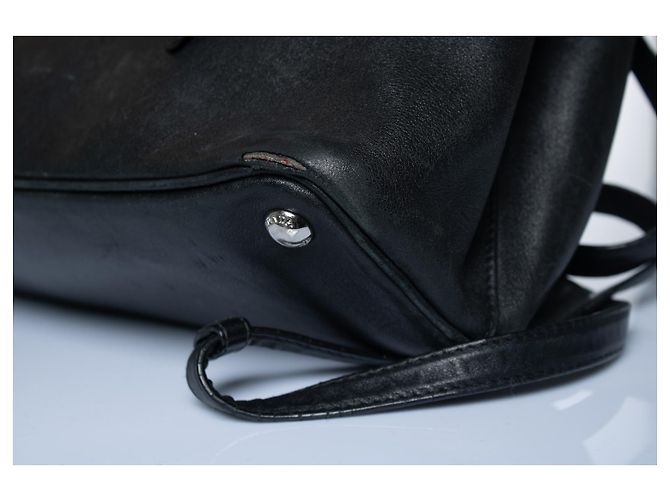 Prada, große umwandelbare Doppel-Twist-Tote mit Obergriff - Ansicht 6