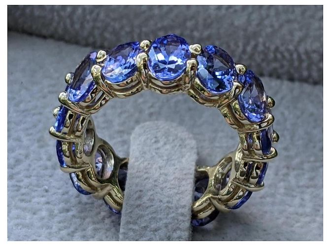 Autre Marque 14k Weißgold Eternity Ring mit blauen Tansaniten - Ansicht 3