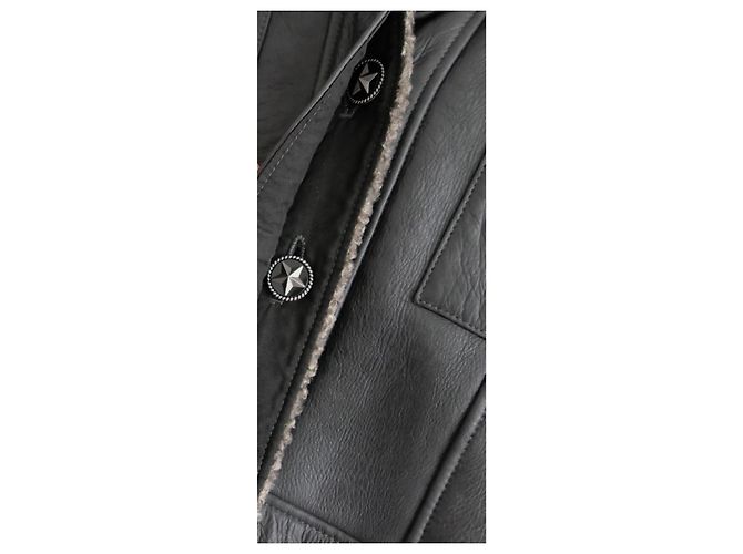 Chanel Pre-Fall 2007 Button Trim Leather & Shearling Jacket Black - view 5