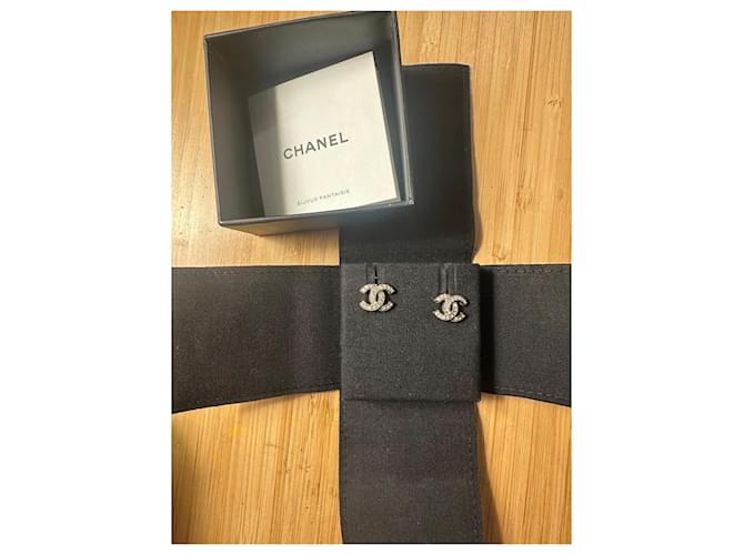 Chanel CC Dorado - vista 2