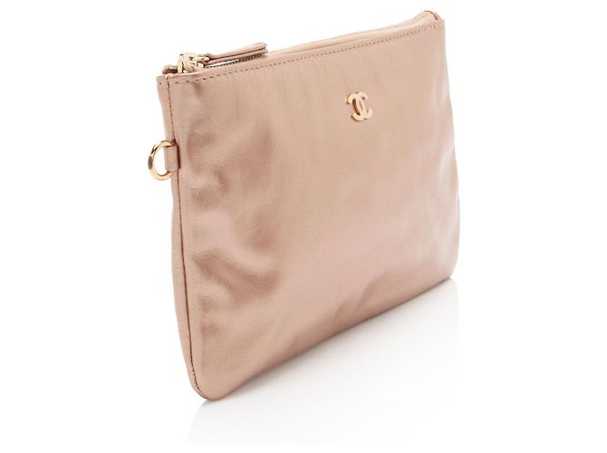Gabrielle Pochette Chanel 22 in pelle di vitello metallica D'oro Metallico - vista 2